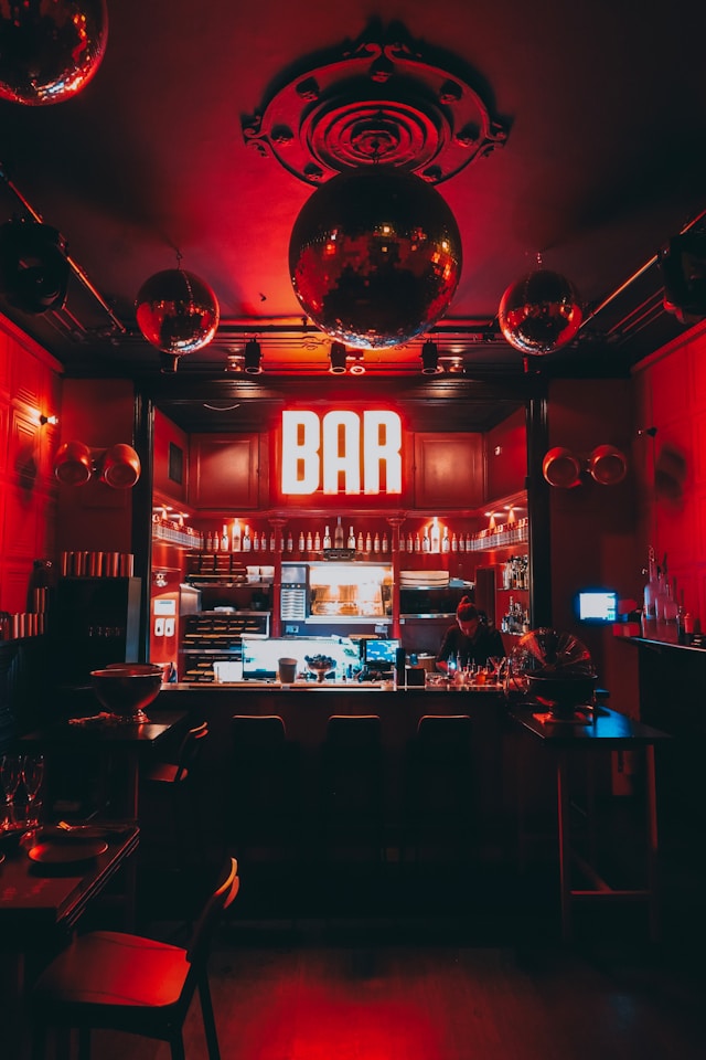 bar